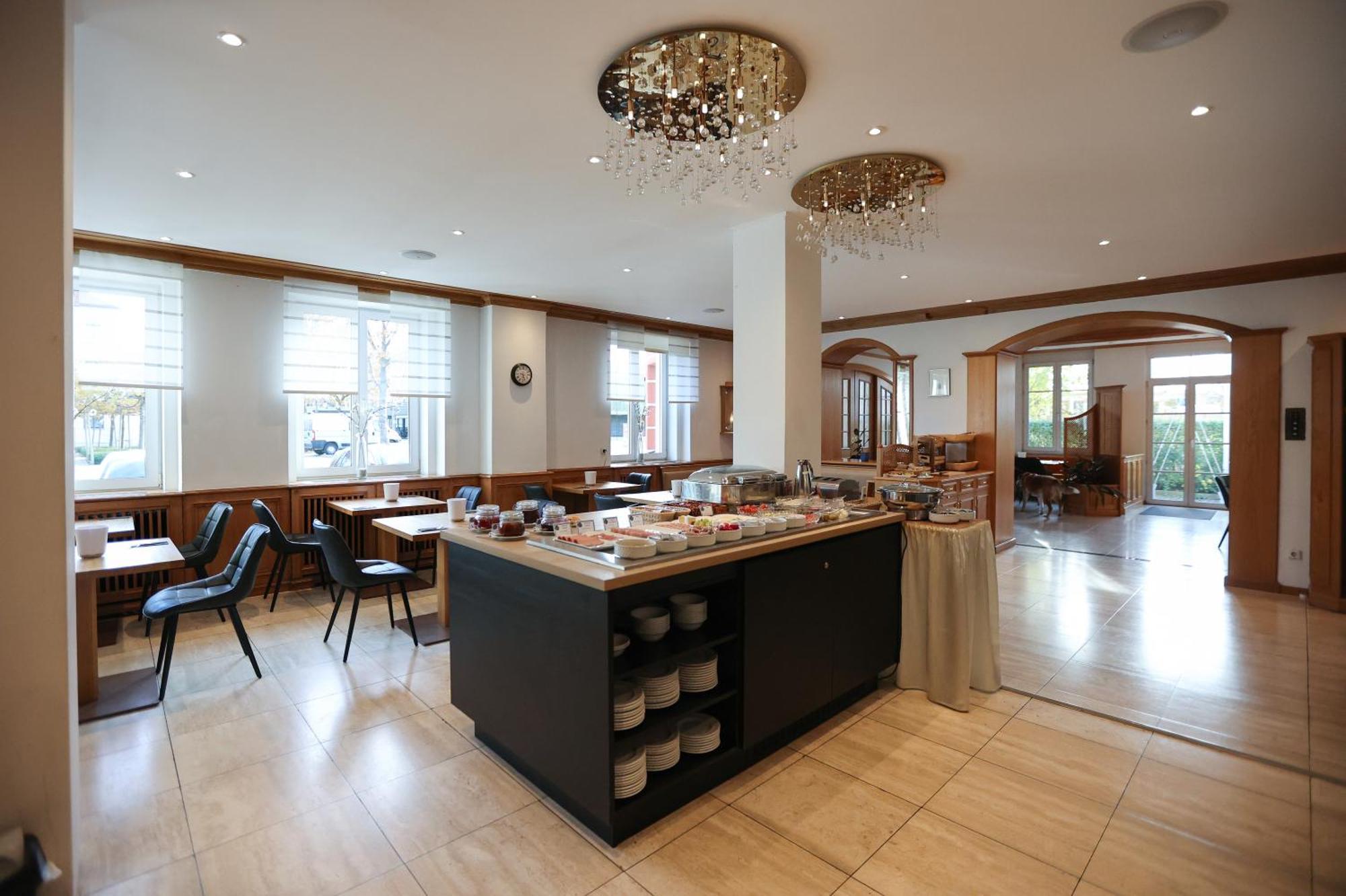 Arthotel Ana Flair Nördlingen Exteriör bild