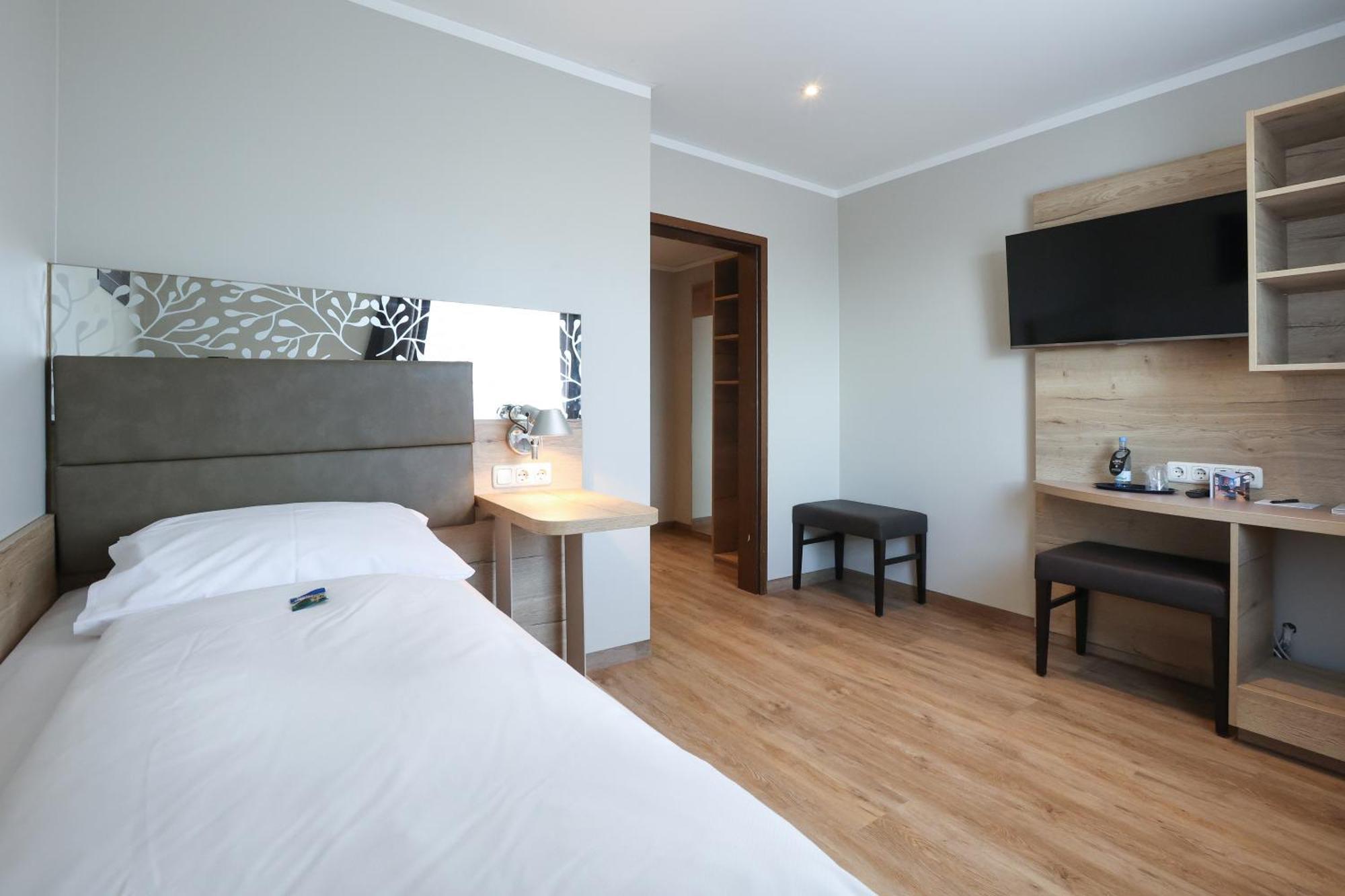 Arthotel Ana Flair Nördlingen Exteriör bild